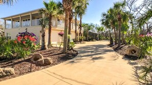 Property grounds - Beach Home with Amazing Oasis Pool, Spa, Waterfall, Fire Pit, Bikes (Palm Coast)