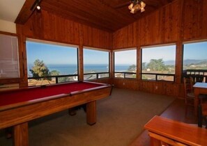 Games room - Lovely Serenity on Parkhill (Cambria)