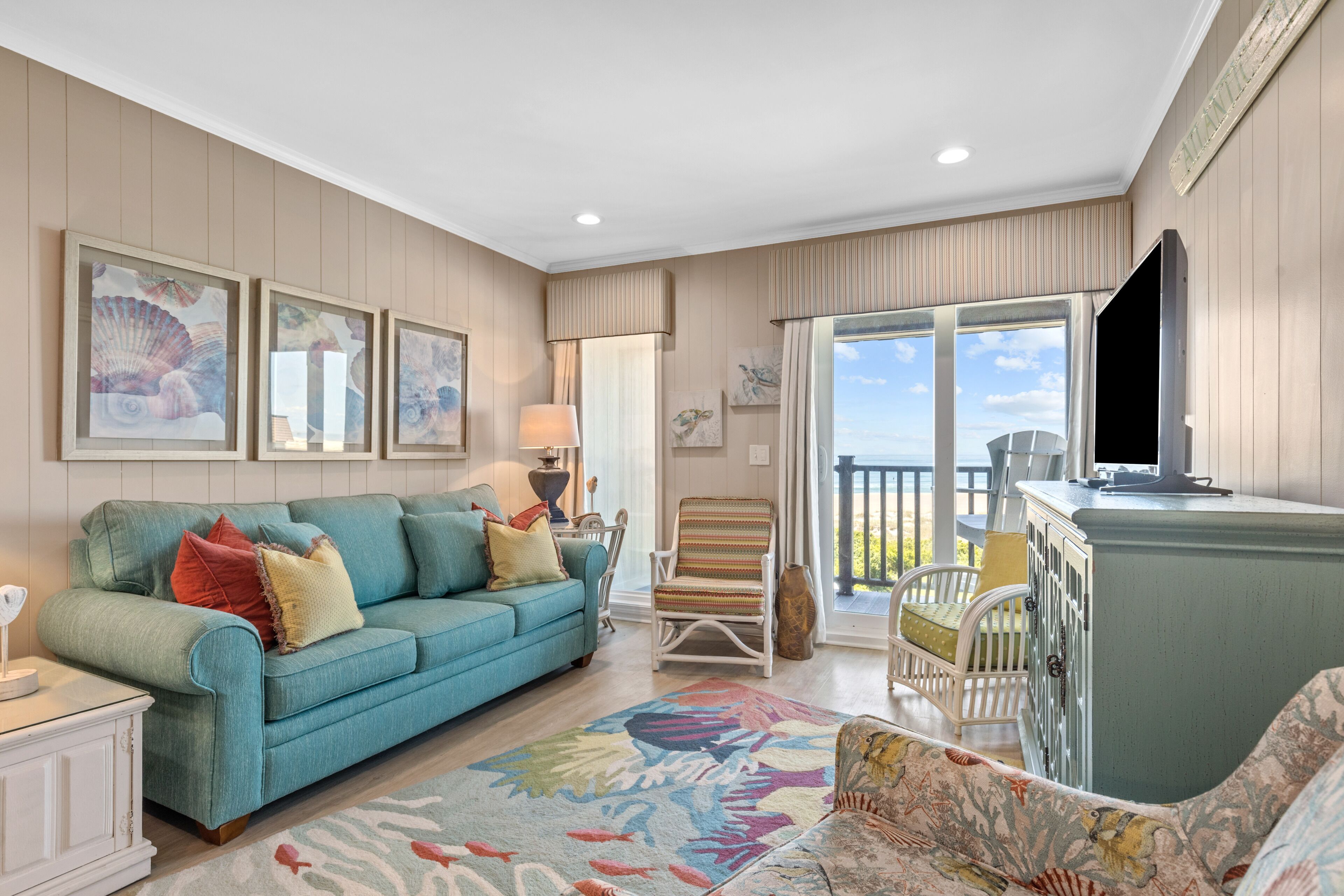 Renovated Oceanfront 2Bed/2Bath Condo in Southwinds