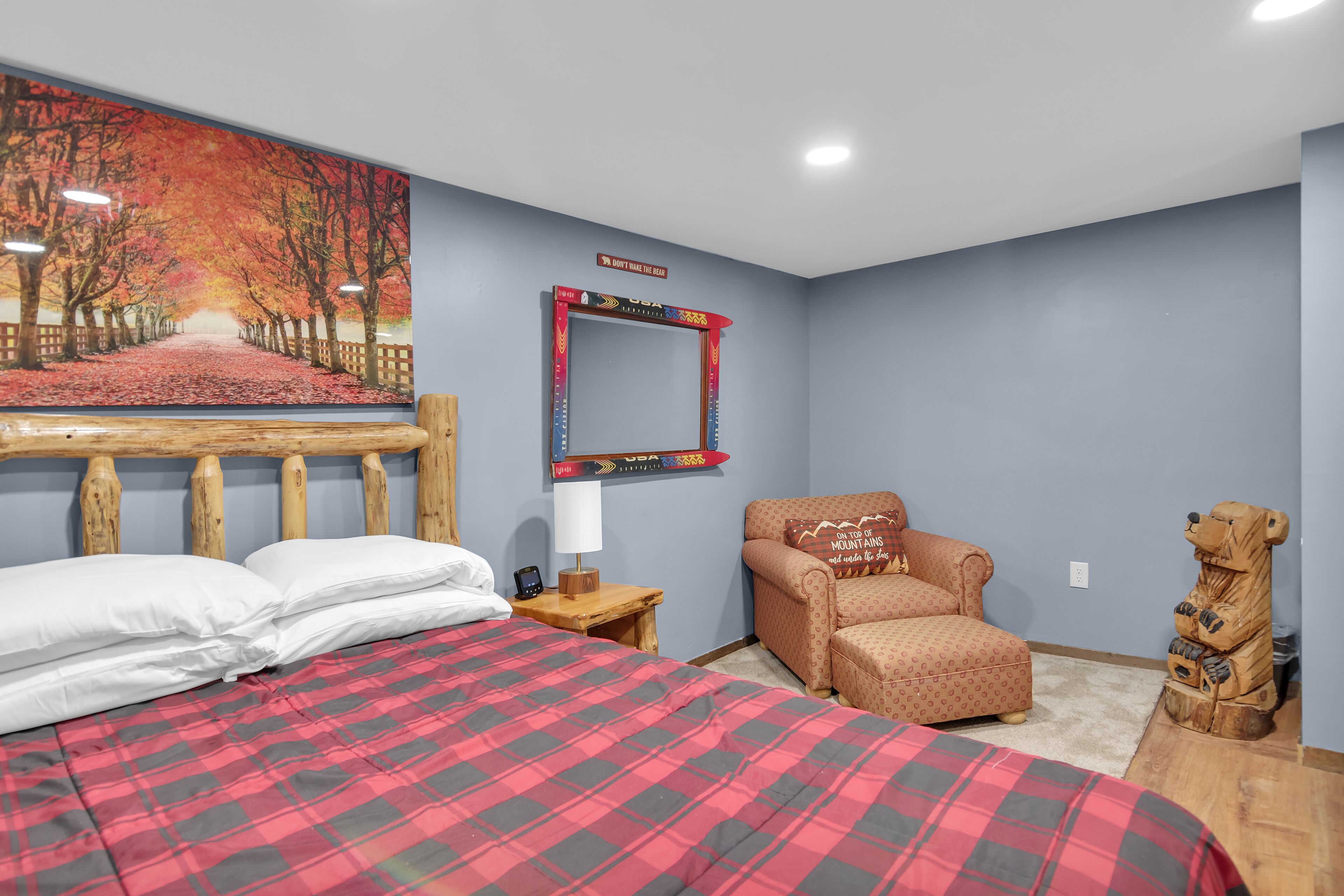 Experience FALL on a Mountain in the Poconos! Read the dozens of 5 star reviews