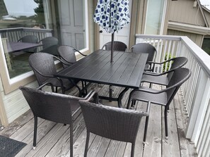 تناول الطعام بالخارج