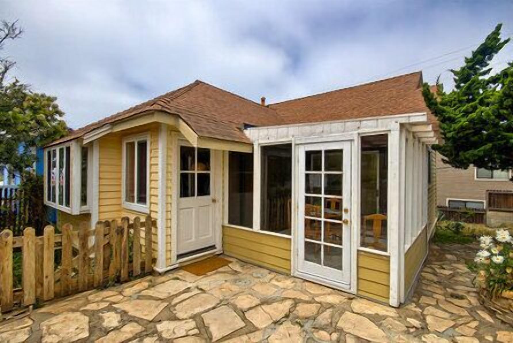 Delightful Gem on Park Hill -
