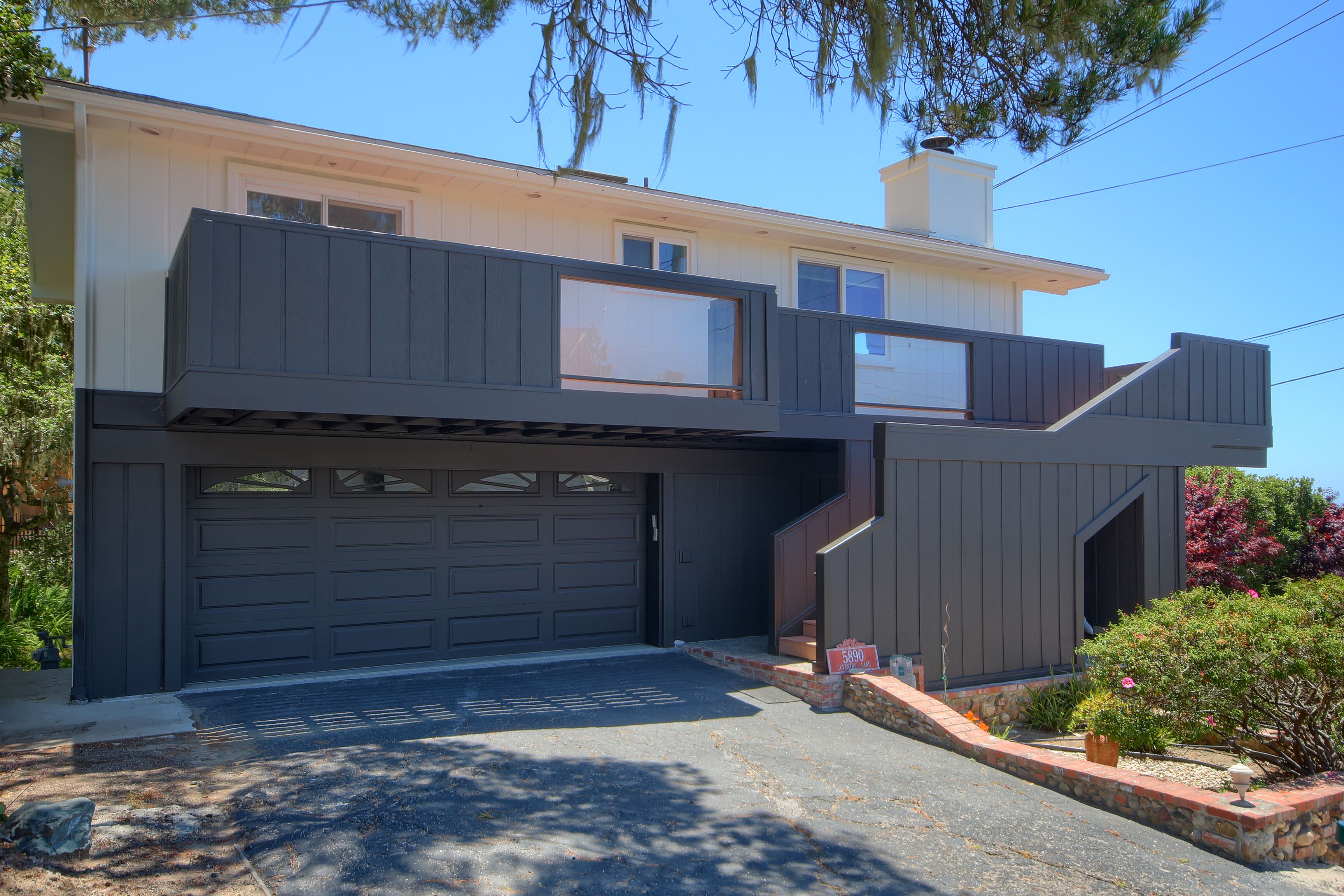 Gallery with a View on Happy Hill
