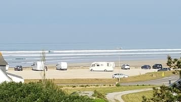 Tæt på stranden