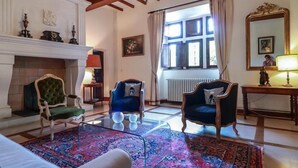 Interior - Chateau Mariande B&b (Estancarbon)