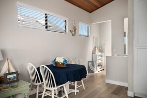 Dining - Sea'Scape : 2  BR, 2  BA House in Cambria, Sleeps 4 (Cambria)