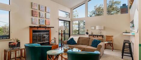 TV, fireplace, DVD player