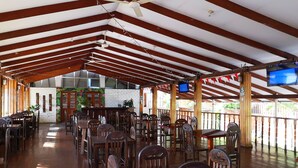 Restaurant - Plaza del Bosque Tarapoto (Tarapoto)