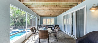 Ocean Breeze - Spacious Beach Home, Great for Family Vacation, Pool & Heated Spa