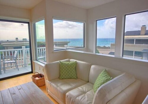 Pinestone auf Moonstone Beach