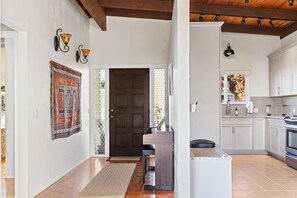 Interior - A Cool House, A Cool View (Cambria)