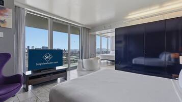 1 bedroom, desk, iron/ironing board, free WiFi