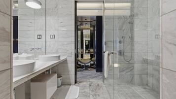 Shower, jetted bath, hair dryer, towels