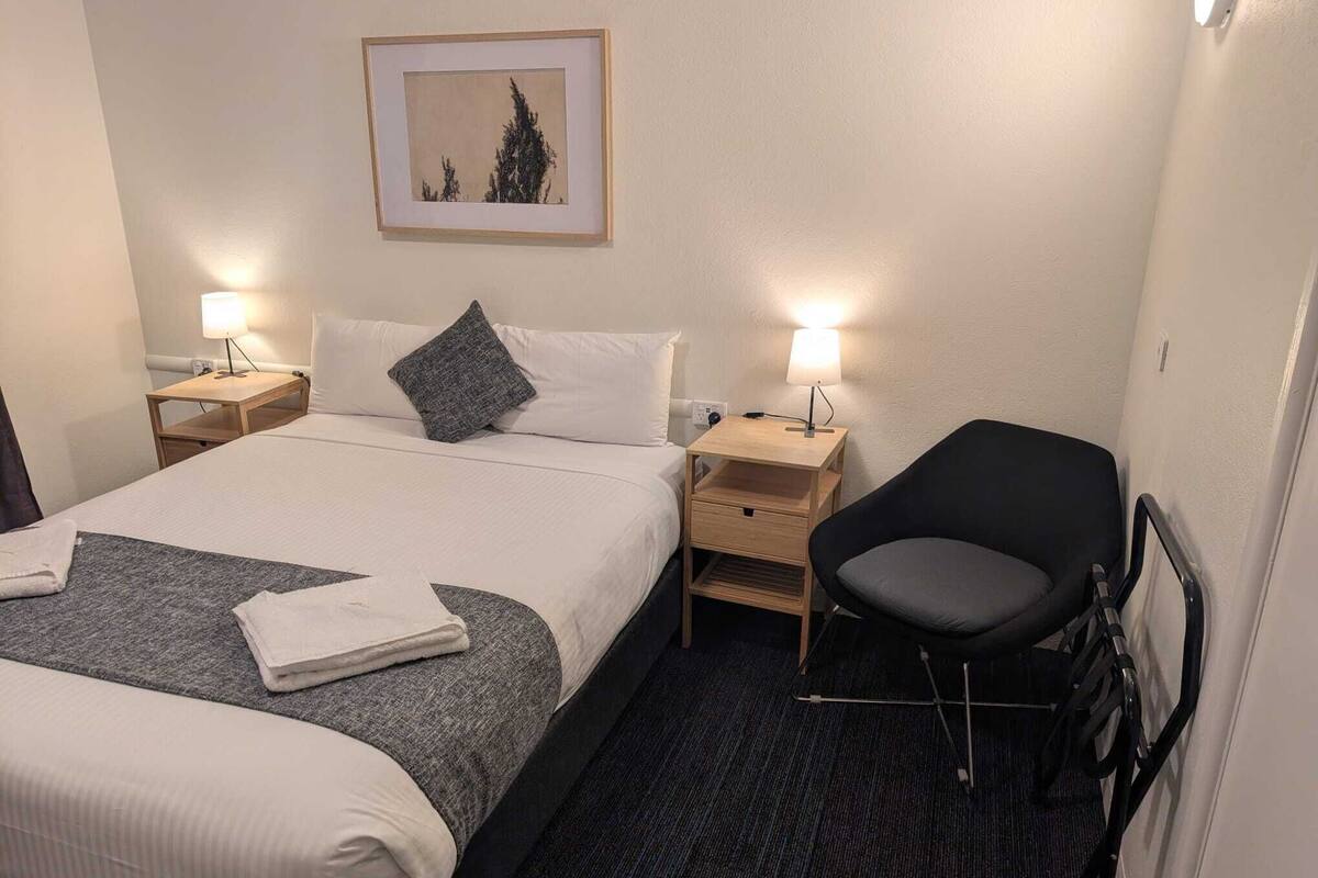 Standard Double Room (Queen Room) | 1 bedroom, iron/ironing board, free WiFi, bed sheets