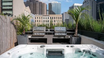 Bain à remous extérieur