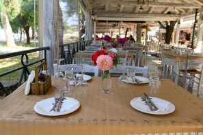 Restaurant - Passas Mare Apartments & Studios (Corfu)