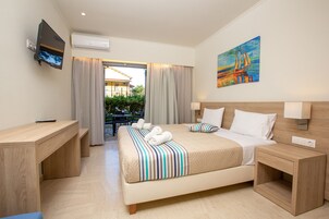 Cortinas blackout, tabla de planchar con plancha y cunas gratuitas 