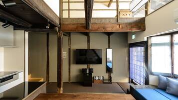 Shiki Homes | TSURU KAME 鶴亀 | Living area | 55-inch flat-screen TV with digital channels, TV