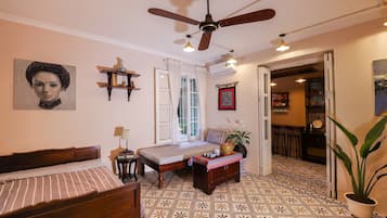 Family Studio | Minibar, desk, free WiFi