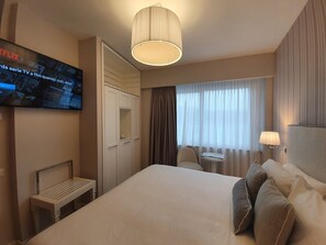 Standard Double Room | Down comforters, pillowtop beds, minibar, in-room safe