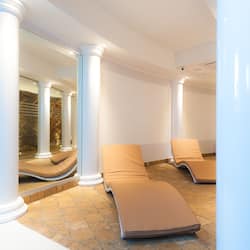 Sauna, hot tub, steam room, body treatments, facials