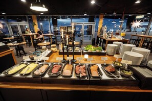 Tägliches inbegriffenes Frühstücksbuffet