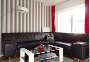 صورة غير مصنفة، 4 من 13، زرّ