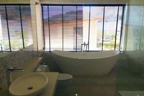 4-Bedroom Pool Villa  | Bathroom