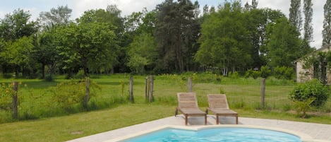 Piscina stagionale all'aperto