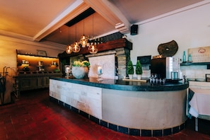 Free daily buffet breakfast - De Kalvaar Hotel (Ninove)