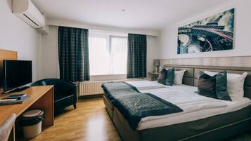 Literie de qualité supérieure, couette en duvet d'oie, bureau