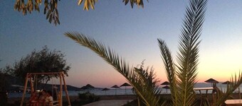 Dikili Sunset Club