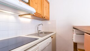 Uklassifisert bilde, 4 av 11, knapp