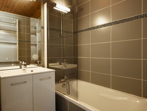 Hair dryer - Cozy studio for 3 guests, near slopes and shops (La Clusaz)