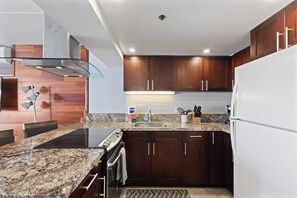 Fridge, microwave, oven, stovetop - Welcome to Ilikai Apartment #1428 - Perfect location for a perfect vacation! (Honolulu)