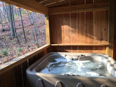 Flirtin Around: Your Romantic Asheville Hideaway