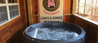 Heart Haven is Romantic- Spa privatif, Cheminée, Romantique, Vue, Proche du Centre ville, WiFi gratuit, Animaux de compagnie bienvenus