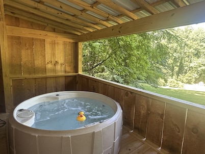 Dreamin Hollow: Your Peaceful Asheville Hideaway