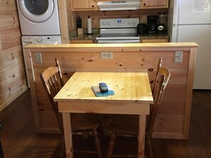 冰箱、微波炉、炉灶、洗碗机