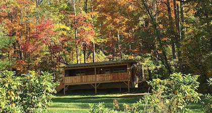 Dreamin Hollow Great Stargazing-Hot Tub, Fireplace, Romantic,WiFi, Pet Friendly