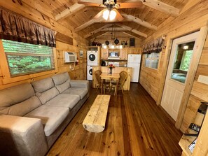 Smart TV, fireplace - Cuddle Up and Relax - Hot Tub, Fireplace, View (Asheville)