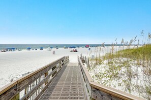 Unclassified image, 4 of 58, button