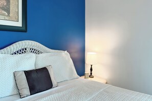 2 chambres, fer et planche à repasser, Wi-Fi gratuit, draps fournis