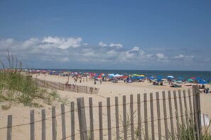 Beach nearby - Bethany Beach and Close by Marinas! Family and Pet Friendly!! (Ocean View)