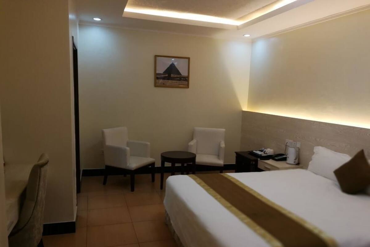 In-room safe, desk, blackout drapes, soundproofing
