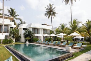 Outdoor pool - Sikara Lombok Hotel (Kuta)