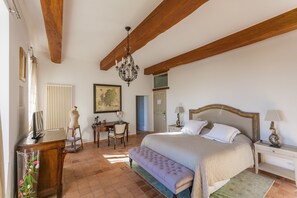 Luxury Double Room, 1 King Bed, Private Bathroom