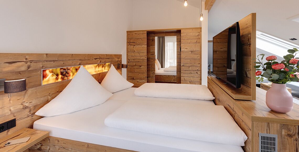 Comfort-Doppelzimmer | Zimmersafe, Schreibtisch, Verdunkelungsvorhänge, kostenloses WLAN