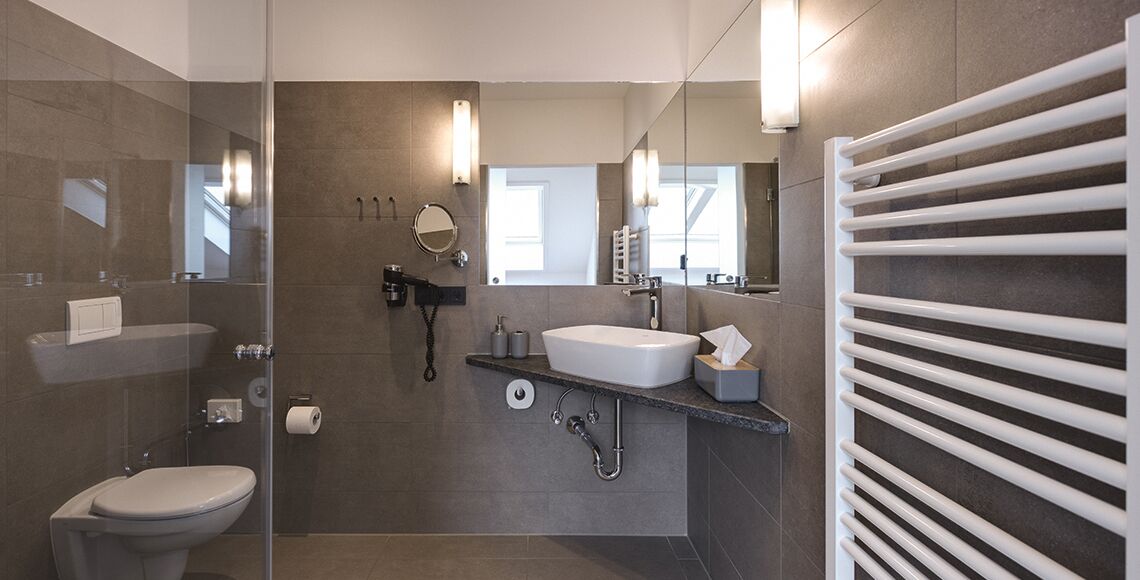 comfort single room | bathroom | hair dryer, towels