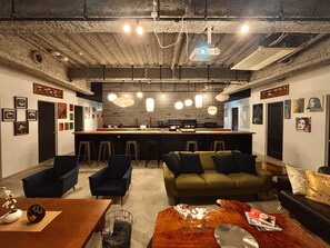 Lounge - Waves Nakameguro (Tokyo)